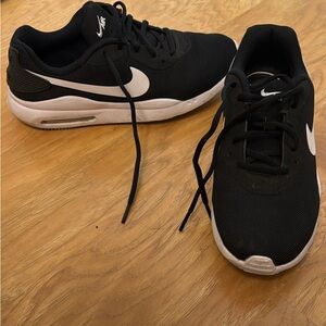 NIke Air Thea Black and White Athletic Sneakers